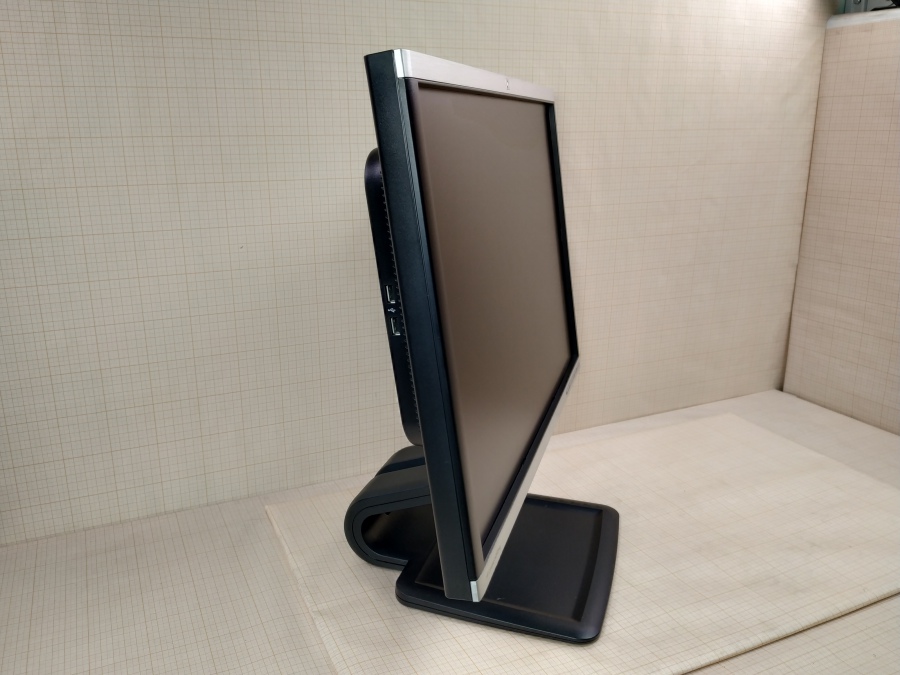 174-014-001 Монитор ЖК HP Compaq LA2405wg #4