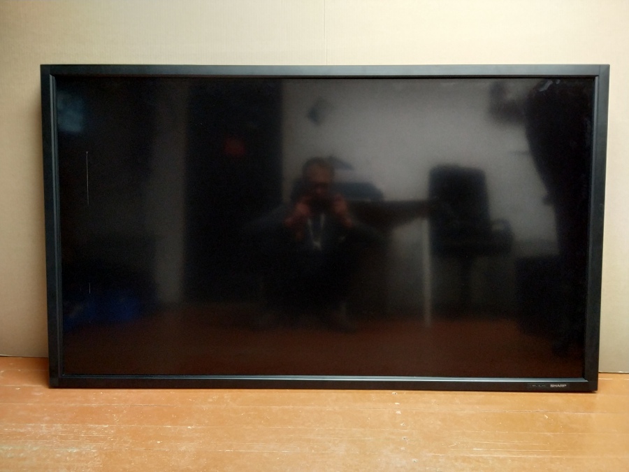 174-106-002 Монитор ЖК SHARP PN-E602 #1