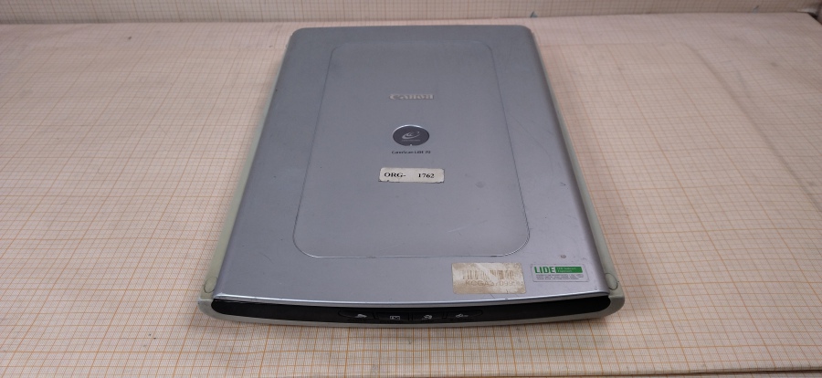 040-038-009 Сканер планшетный CANON CanoScan LiDE 70 #1