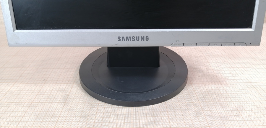 173-016-073 Монитор ЖК SAMSUNG SyncMaster 720N #2