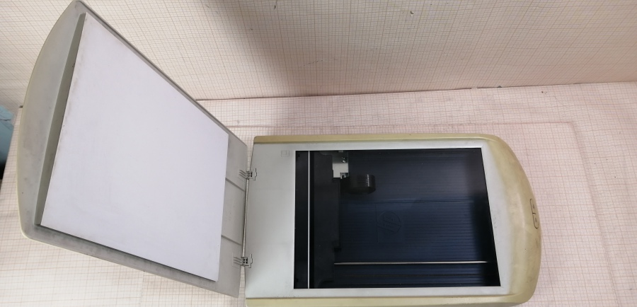 040-049-003 Сканер планшетный HP ScanJet 2400 #3