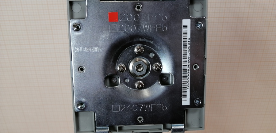 152-019-001 Монитор ЖК DELL E198FP #12