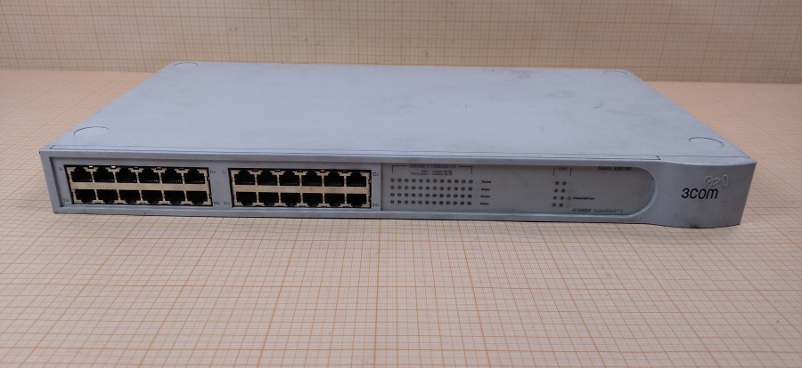 173-109-001 Коммутатор управляемый 3COM SuperStack 3 3300XM 24 Port 3C16985B #1