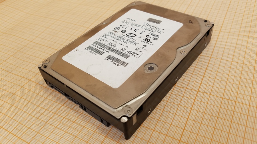 165-103-002 HDD 3.5" SAS HITACHI HUS153014VLS300 #1