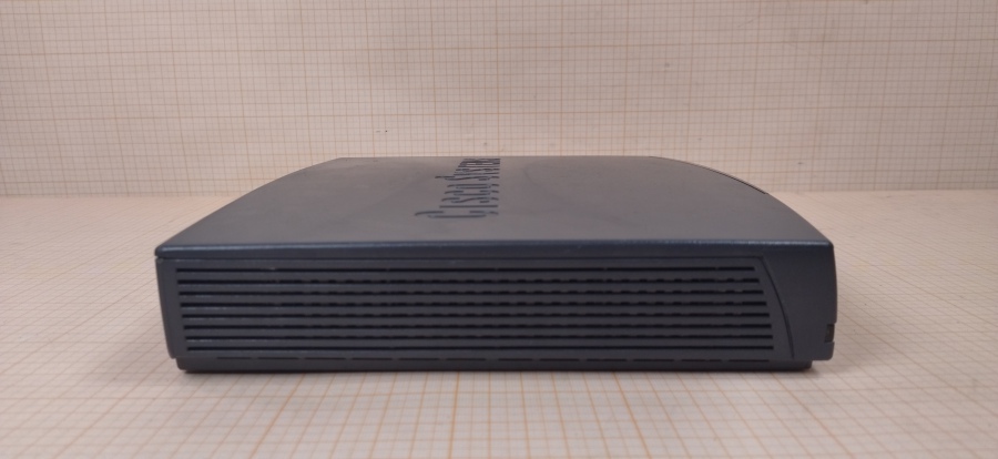 043-017-001 Маршрутизатор CISCO 877 #2