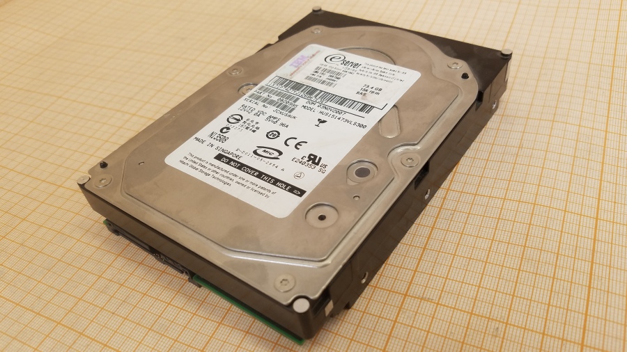 165-111-001 HDD 3.5" SAS IBM 39R7348 #1