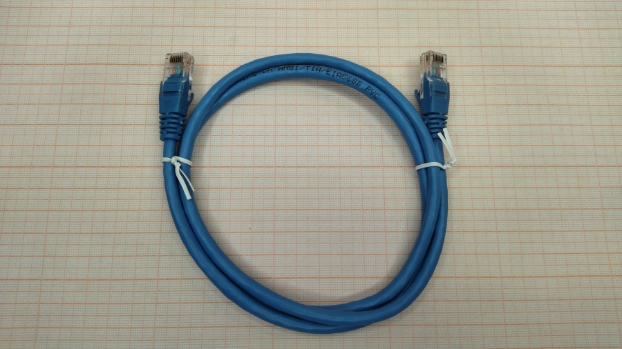 111-012-001 Кабель Patch Cord  UTP CAT.5E 4PR 24AWG 1M #1