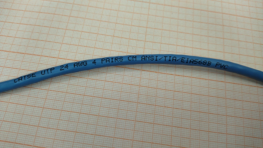 111-012-001 Кабель Patch Cord  UTP CAT.5E 4PR 24AWG 1M #6