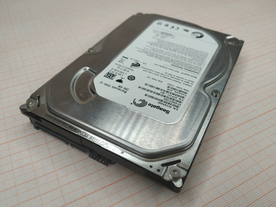 165-262-001 HDD 3.5" SATA SEAGATE ST3250312AS #1
