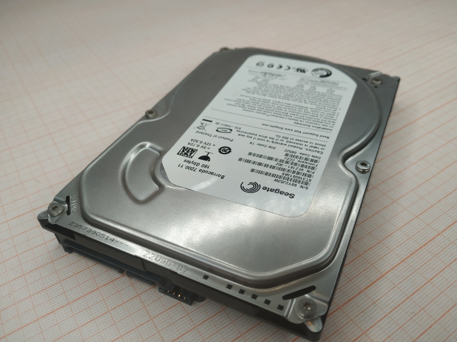 165-263-001 HDD 3.5" SATA SEAGATE ST3160813AS #1