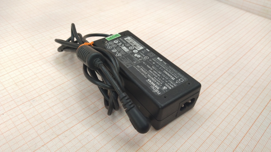 088-101-001 БП для ноутбука FUJITSU-SIEMENS 0335C2065 #1