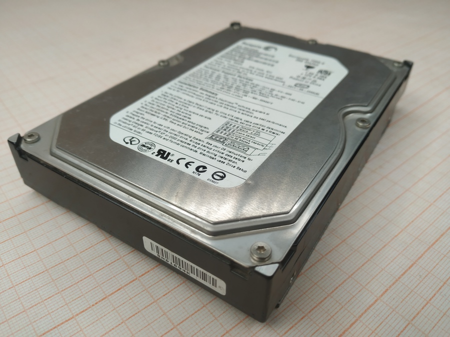 173-148-001 HDD 3.5" IDE SEAGATE ST3250823A #1