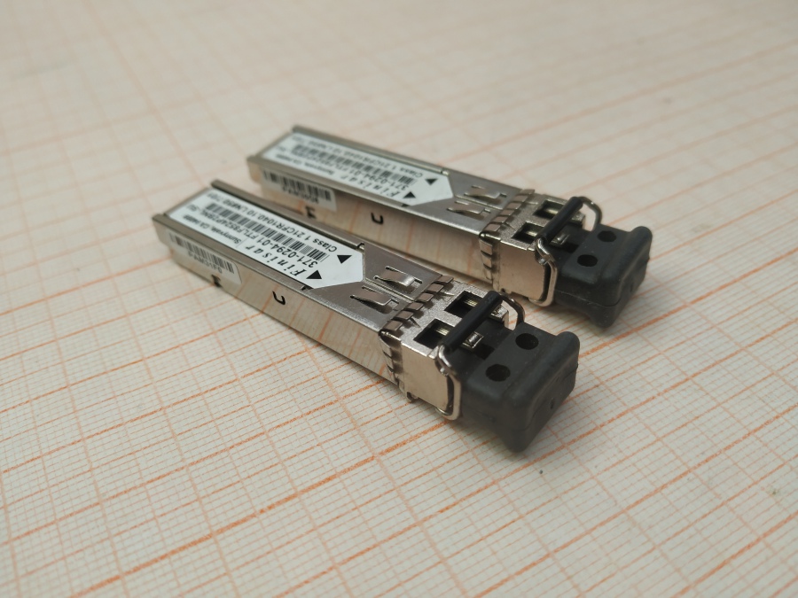 055-115-001 Трансивер SFP Finisar FTLF8524P2BNL-SU #1