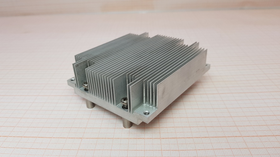 139-180-001 HeatSink INTEL E30325-001 #1