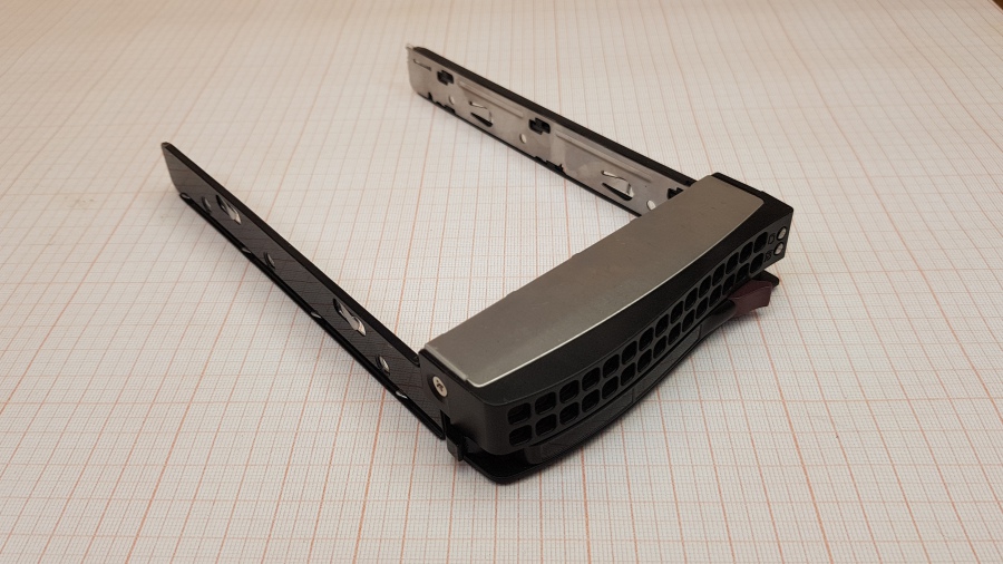 189-119-001 HDD-tray SuperMicro MCP-220-00075-0B #1