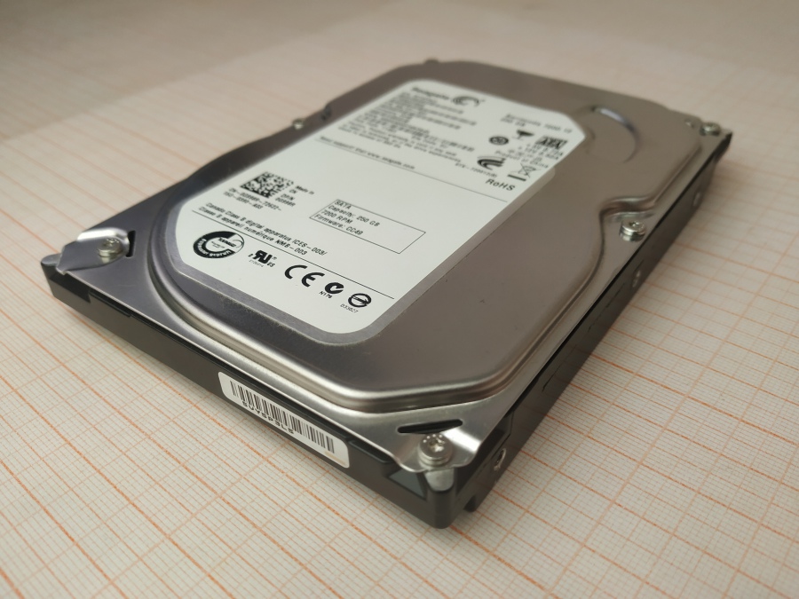 173-154-003 HDD 3.5" SATA SEAGATE ST3250318AS #1