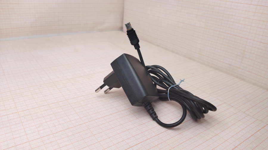 088-441-001 СЗУ для мобильных устройств LG TA-18GR #1