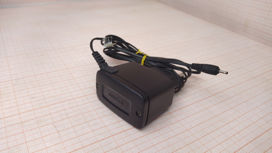 088-465-001 СЗУ для мобильных устройств NOKIA AC-3E #1