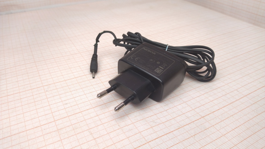 088-465-002 СЗУ для мобильных устройств NOKIA AC-3E #1