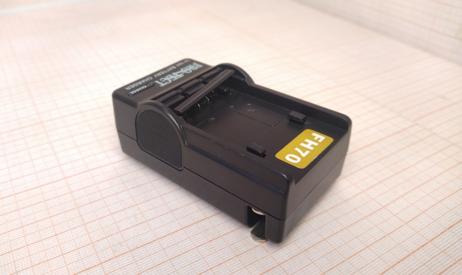 088-478-001 СЗУ для фотоаппарата  PROTECT FH70 #1