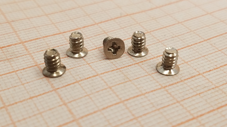 189-131-001 Винт крепления  M4×5mm #1