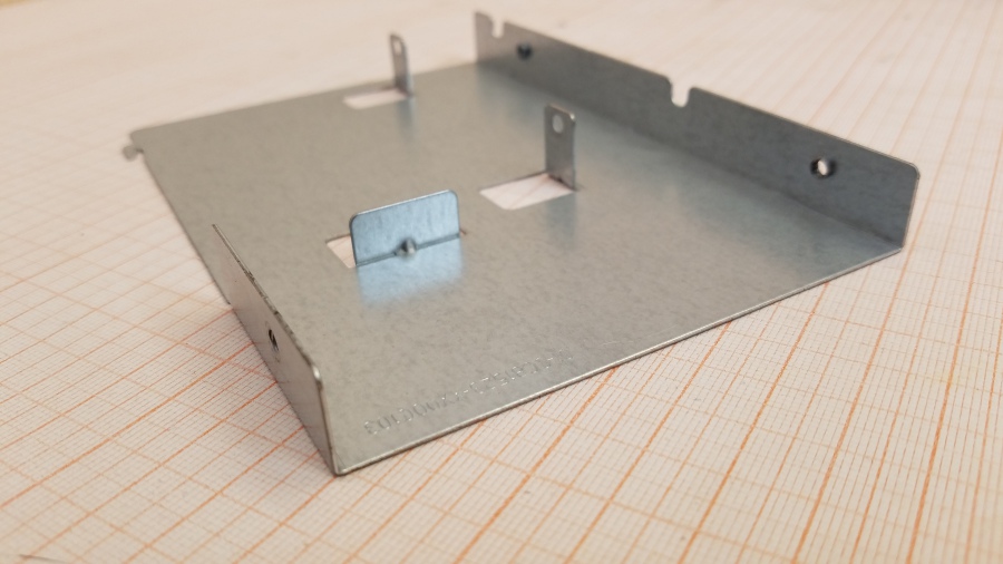 195-040-001 HDD-tray SuperMicro MCP-220-00043-0N #1