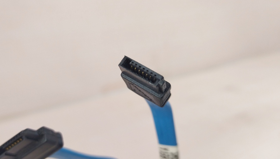 111-024-001 Кабель SFF Amphenol AST1392-004 #3