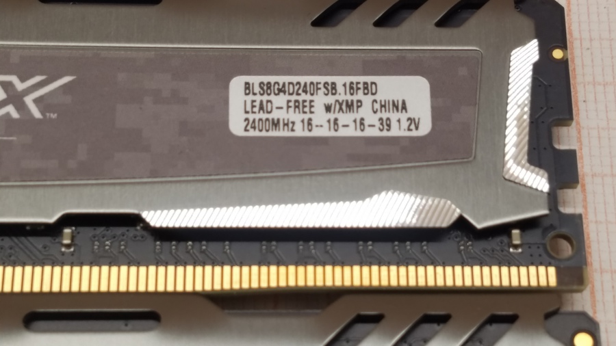 193-095-001 DDR4 2133/2400 DIMM MICRON Ballistix Sport LT BLS8G4D240FSB.16FBD #2