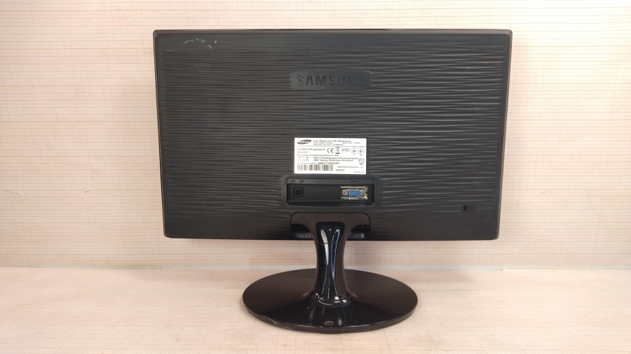 193-097-001 Монитор ЖК SAMSUNG S19B150N #4