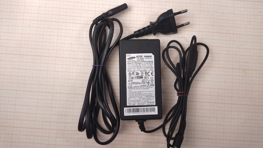 193-097-001 Монитор ЖК SAMSUNG S19B150N #8