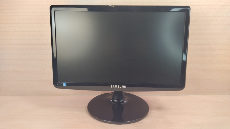 193-101-001 Монитор ЖК SAMSUNG S19A100N #1