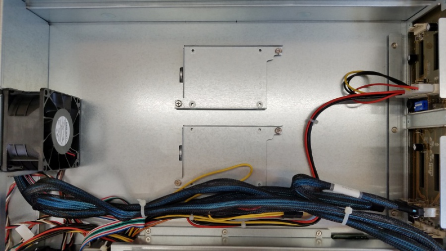 189-051-004 Сервер  CHENBRO NR21300-E0400 #13