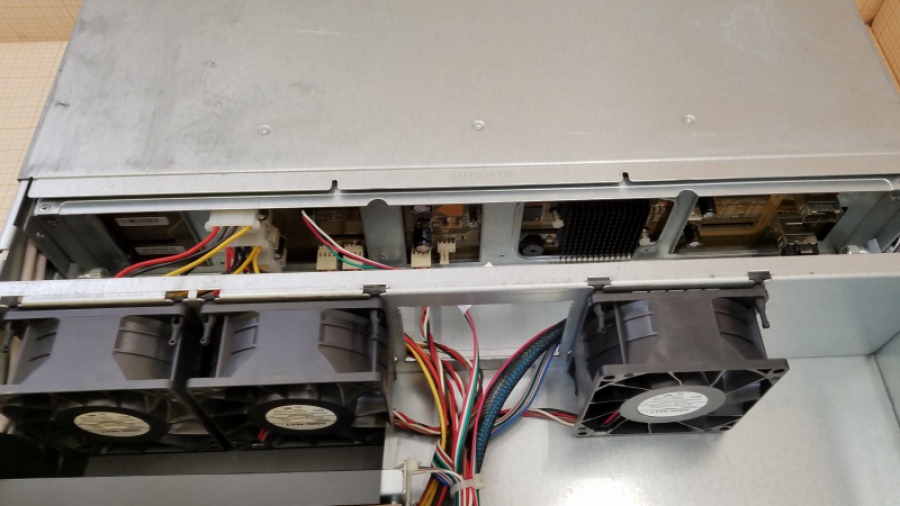 189-051-002 Сервер  CHENBRO NR21300-E0400 #13