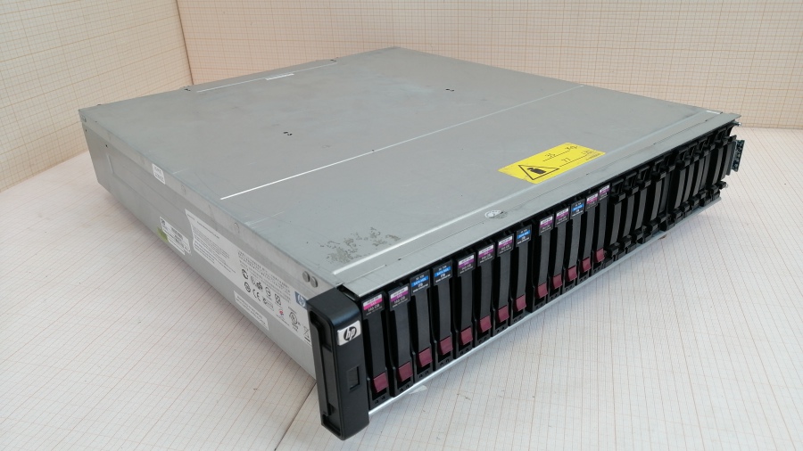 195-074-001 Система хранения данных HP StorageWorks P2000 #1