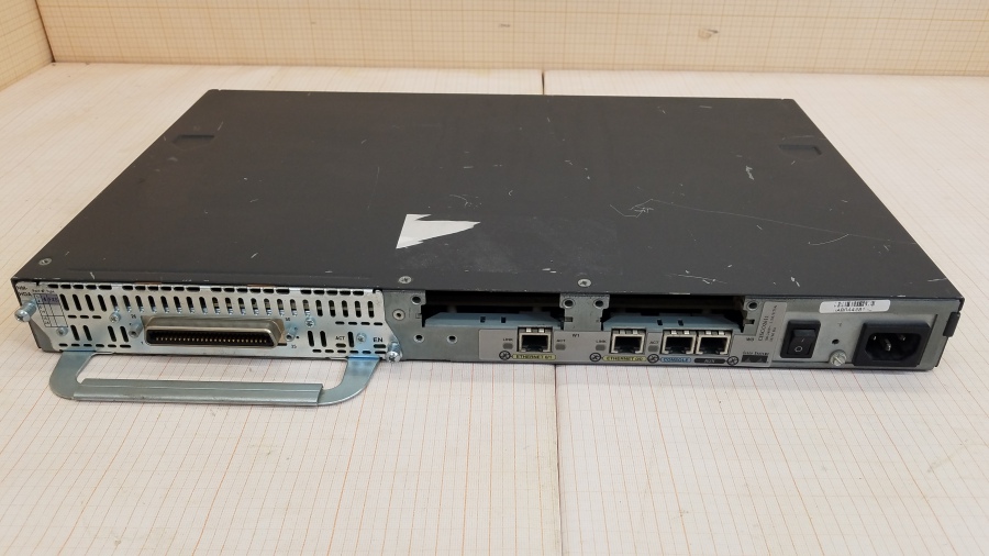 197-014-001 Маршрутизатор CISCO 2611 + WIC-1T #5