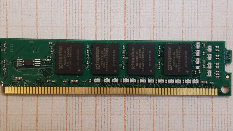 199-020-002 DDR3 1333/1600 DIMM KINGSTON KVR13N9S8/4 #3