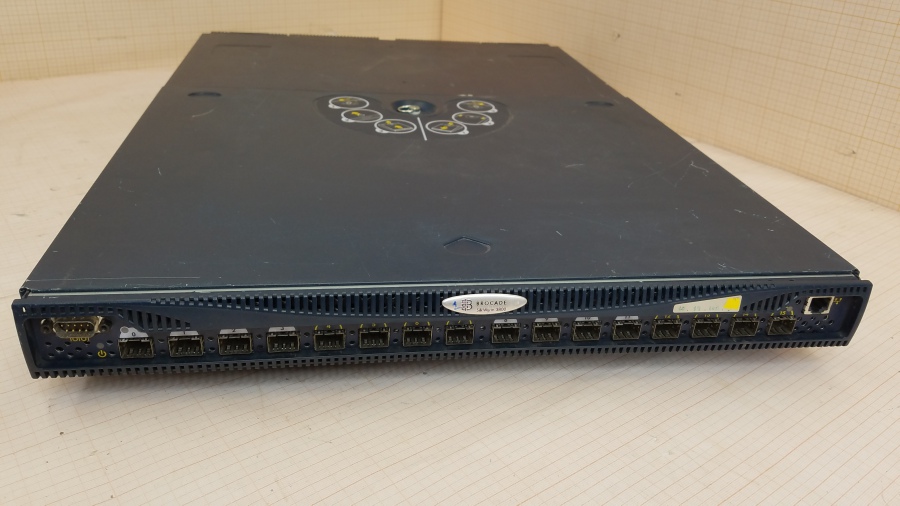 199-028-001 Коммутатор управляемый BROCADE SlikWorm 3800 Fibre Channel Switch #2
