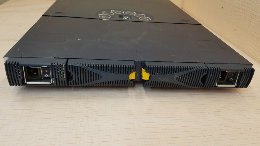 199-028-001 Коммутатор управляемый BROCADE SlikWorm 3800 Fibre Channel Switch #5