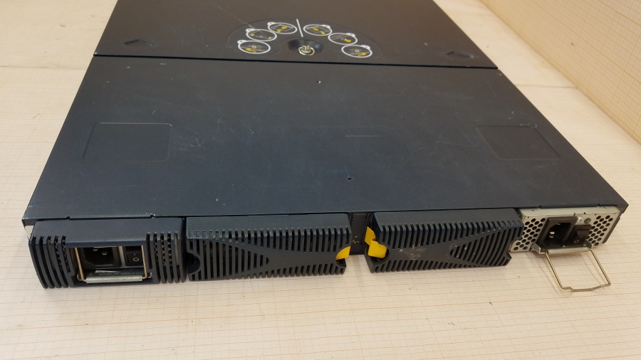 199-028-002 Коммутатор управляемый BROCADE SlikWorm 3800 Fibre Channel Switch #5