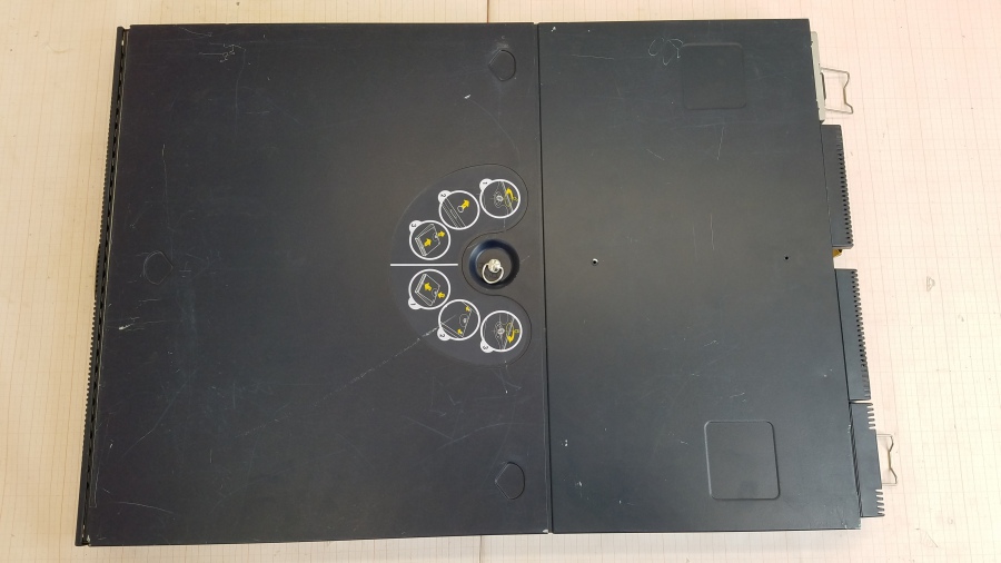 199-028-002 Коммутатор управляемый BROCADE SlikWorm 3800 Fibre Channel Switch #6