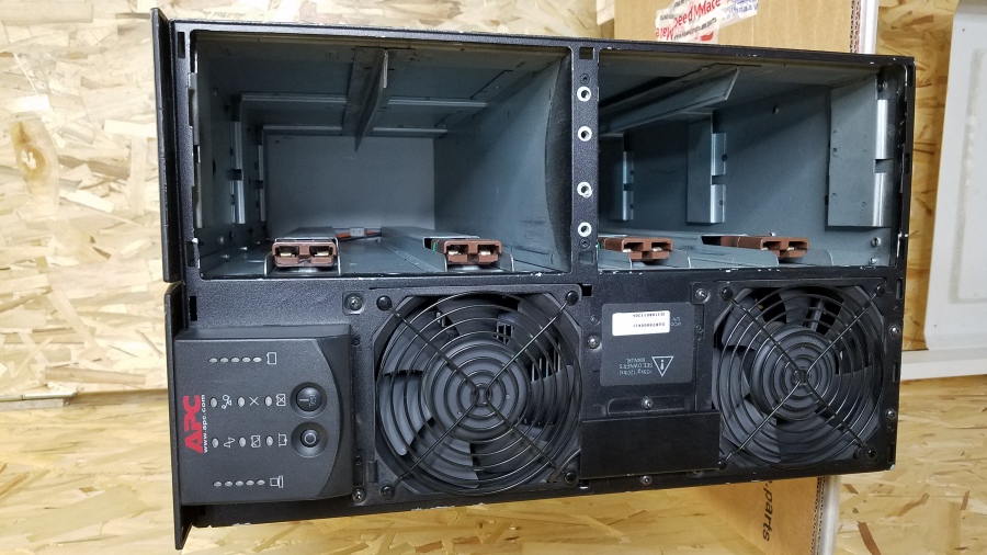 194-039-002 Источник бесперебойного питания APC Smart-UPS RT 8000 VA #2