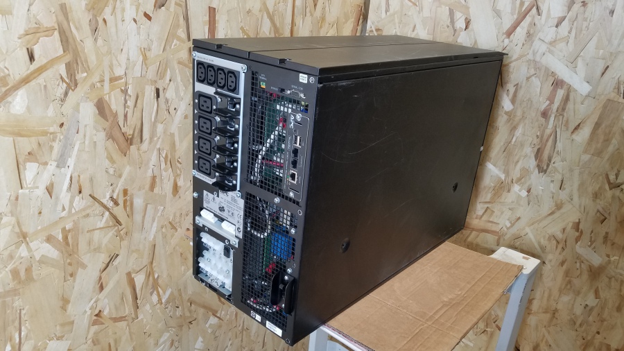 194-039-002 Источник бесперебойного питания APC Smart-UPS RT 8000 VA #3