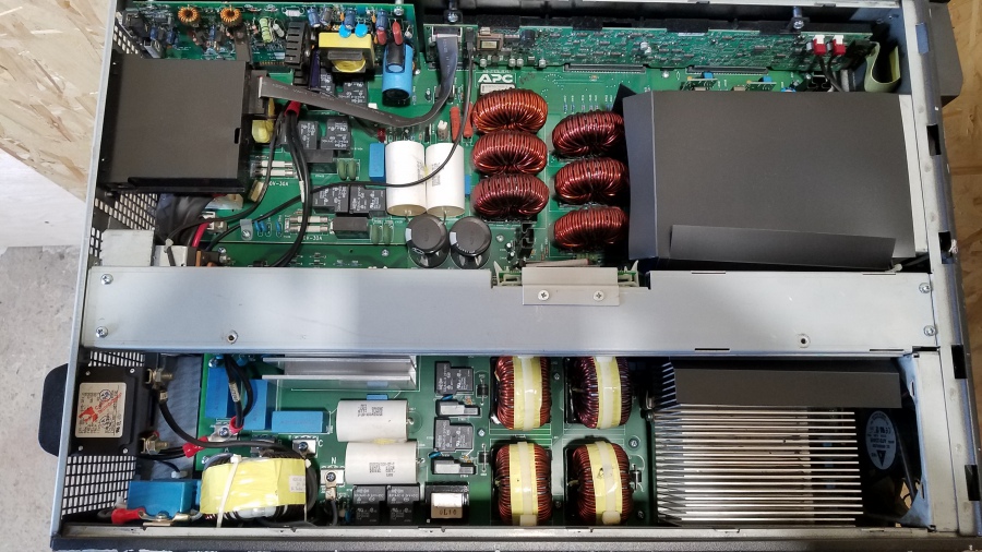 194-039-002 Источник бесперебойного питания APC Smart-UPS RT 8000 VA #8