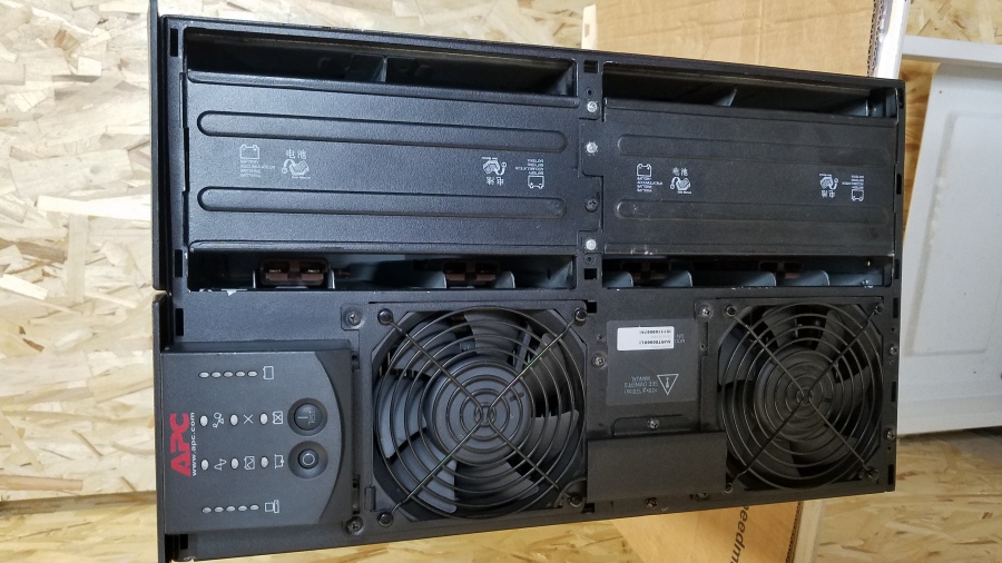 194-039-001 Источник бесперебойного питания APC Smart-UPS RT 8000 VA #2