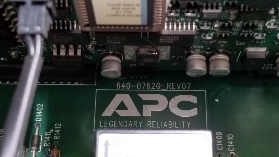 194-039-001 Источник бесперебойного питания APC Smart-UPS RT 8000 VA #10