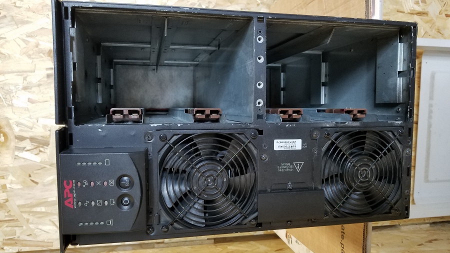 194-038-001 Источник бесперебойного питания APC Smart-UPS RT 7500 VA #2