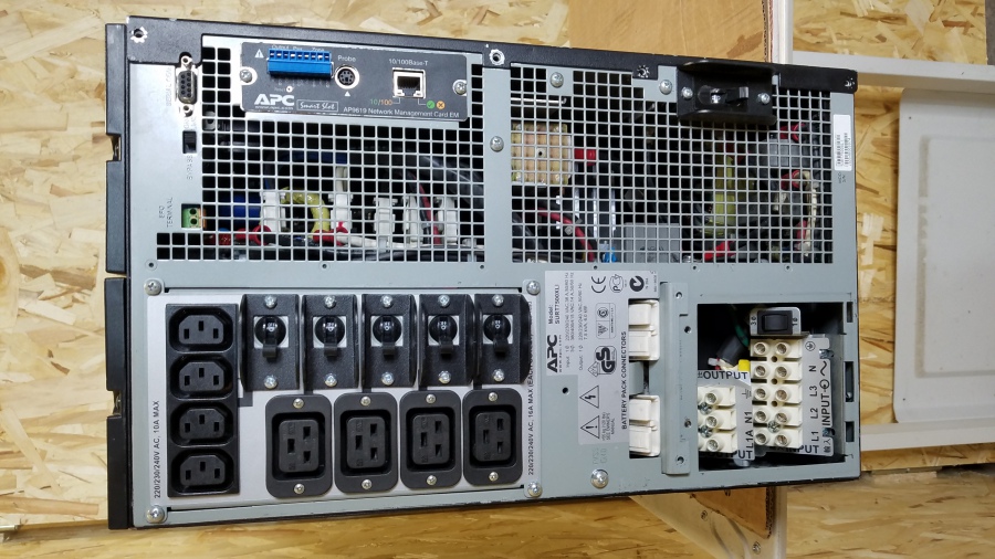 194-038-001 Источник бесперебойного питания APC Smart-UPS RT 7500 VA #4