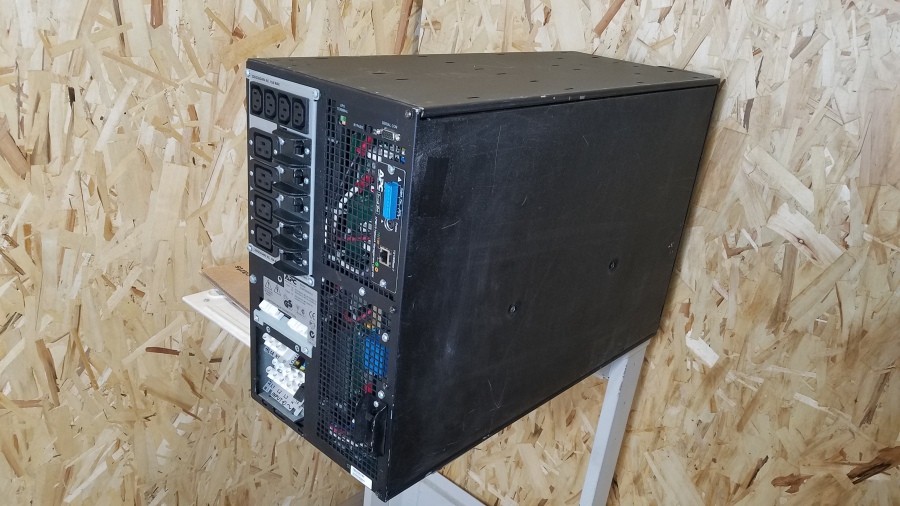 194-039-004 Источник бесперебойного питания APC Smart-UPS RT 8000 VA #3