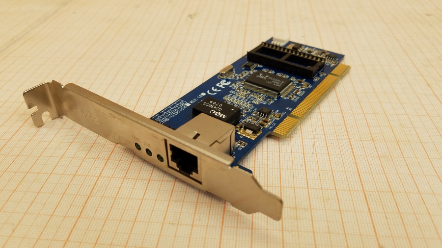 157-017-001 LAN ZyXEL 37NB-1325D+210 #1