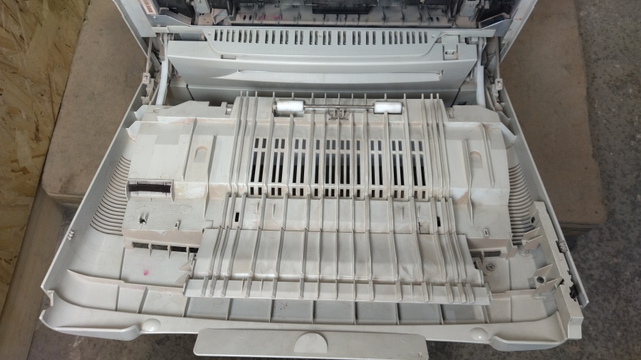 199-044-002 МФУ HP Color LaserJet 5550dtn #10